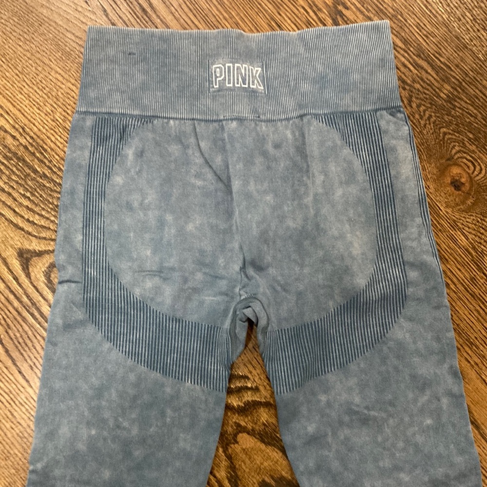 Victoria Secret Leggings- never worn- teal